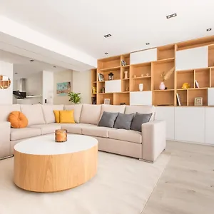 Appartement Spacieux Et Moderne 4 à 5mn à Pieds République